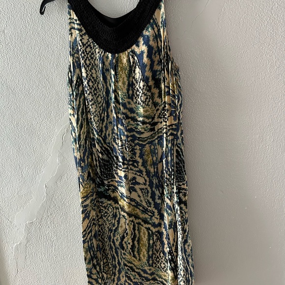 Woman’s summer sundress - Picture 1 of 3